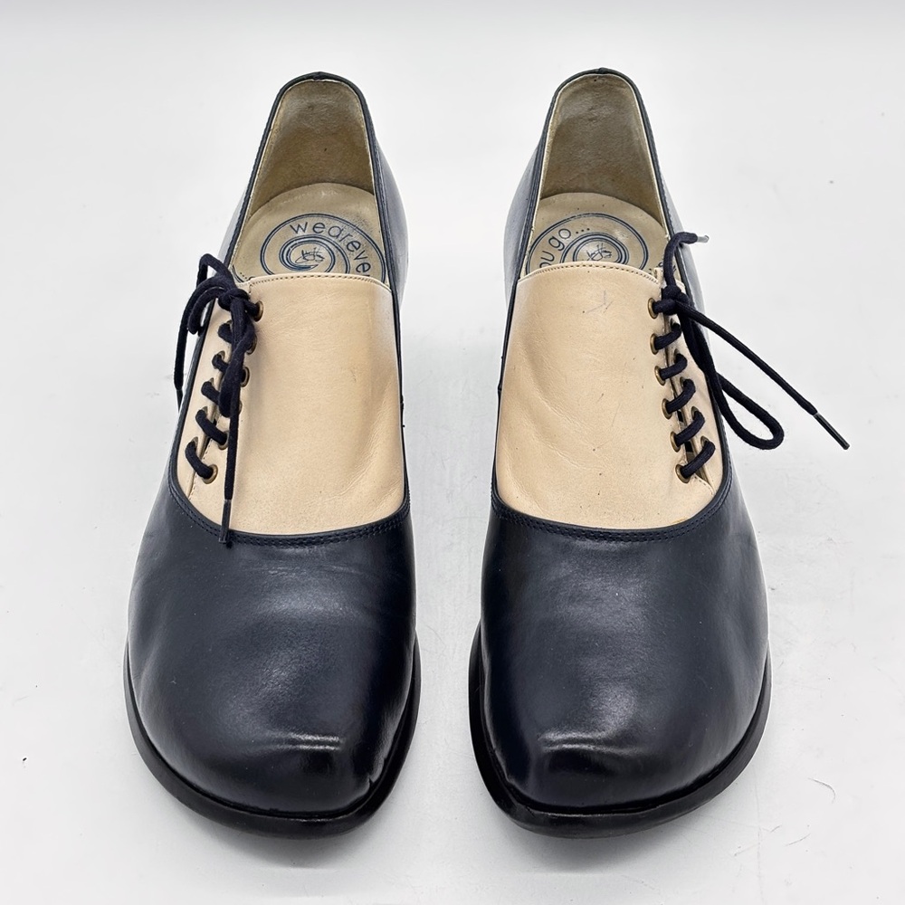 John Fluevog Wearever Merci Navy Beige Leather Heels - Picture 3 of 8